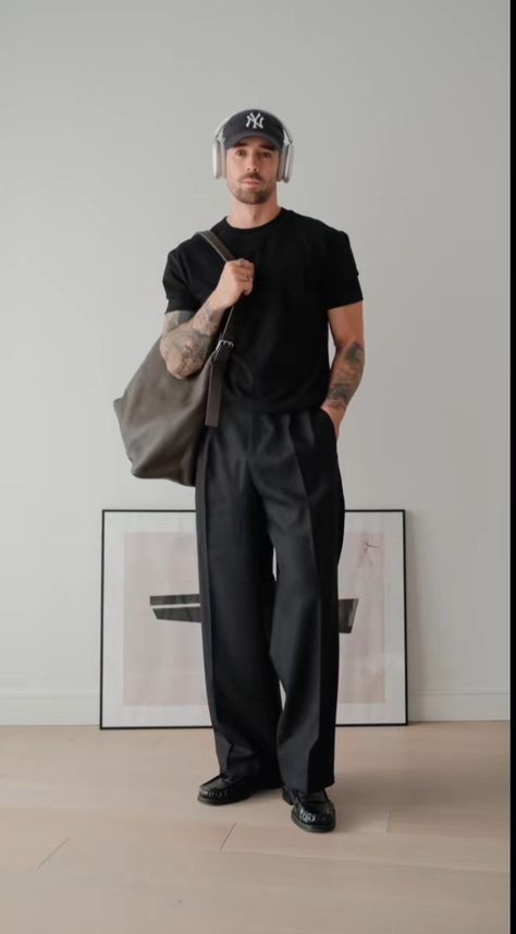 Black Wear For Men, Clean Style Outfit Men, Wide Trousers Outfit Men, Starboy Fashion Men, Black Outfit Men Casual Classy, Loafer Men Outfit, Mens Loafers Outfit, Black Loafers Outfit Men, Starboy Outfit