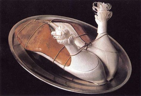 Meret Oppenheim - Ma gouvernante. 1936 Meret Oppenheim, 3d Collage, Southern Gothic, Moving Image, Modern Artists, Ancient Art, Female Artists, 3d Art, Kiwi