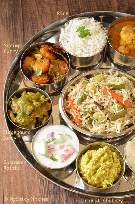 Simple Telugu Bhojanam ~ Telugu Thali from Telangana - is a spread of everyday meal from South Indian state of Telangana.  #TelanganaThali #TeluguMeal #MySpicyKitchen Food Thali, Indian Lunch, Indian Thali, Indian Meals, Delicious Indian Food, Flavored Rice, Veg Dishes, Indian Foods, Indian Kitchen