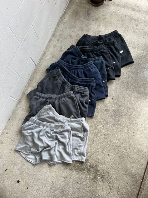 Nike Shorts Outfits, Sweatshorts Outfits, Nike Fleece Shorts, Sweat Shorts Outfit, Nike Shorts Outfit, Vintage Nike Shorts, Nike Sweatshorts, Nike Sweat Shorts, Sweatpant Shorts