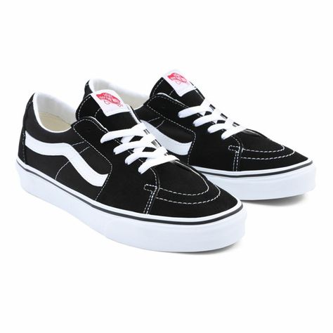 Vans Sk8 Low Outfit Men, Adidas Gazelle Black, Building Outfits, Van Shoes, Vans Sk8 Low, Vans High Top, Sk8 Low, Retro Running Shoes, Reebok Club C 85