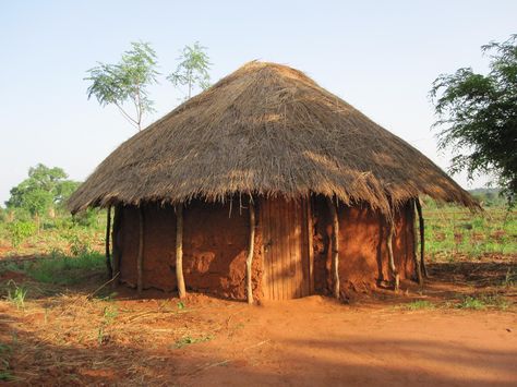 Oh For The "Days" In The Mud-Hut...('92-'94) Hut House Indian, African Mud House, Tanhaji Malusare Wallpaper, Mud House Indian, South Indian Interior, Tanhaji Malusare, Africa Village, African Huts, Village Hut