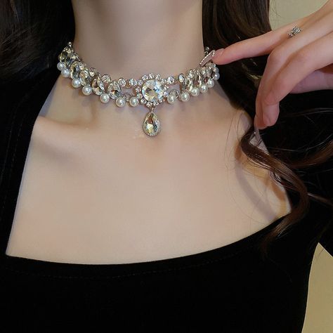 Pearl choker necklace design