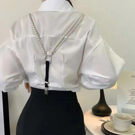 Rhinestone Suspenders, Suspender Outfits Women, Suspenders Women Outfits, Chain Suspenders, Women Suspender Outfits, Suspender Belts For Women, Women Suspenders, Pearls Outfit, Suspenders Fashion