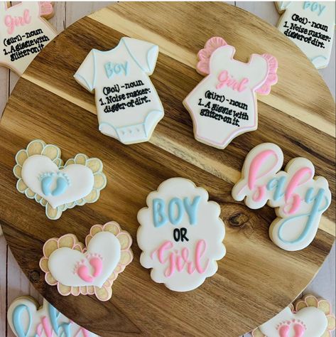 Gender Reveal Dessert, Gender Reveal Cookies, Girl Gender Reveal, Icing Cookies, Royal Icing Cookies, Gender Reveal Party, Royal Icing, Sugar Cookies Decorated, Gender Reveal