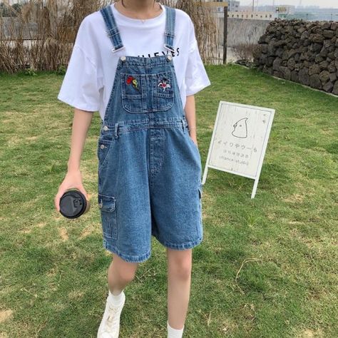 Short Jumper Outfit, Korean Jumpsuit, Denim Jumper Outfit, Short Jumpsuit Outfit, Shorts Embroidery, Jumper Shorts, Jumpsuit Denim, Jumper Short, Overall Outfit