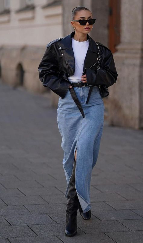 Dress Trending, Jae Suk, Outfit Botas, Jean Skirt Outfits, Looks Jeans, Ny Style, Jeans Street Style, Winter Fashion Outfits Casual, Long Denim Skirt