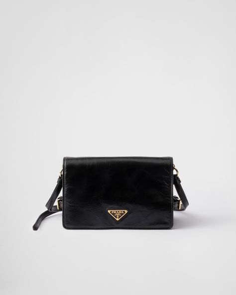 Prada Strap Bag, Prada Purse, Large Leather Handbags, Prada Purses, Bag Prada, Prada Shoulder Bag, Luggage Bags Travel, Mens Travel Bag, Prada Leather