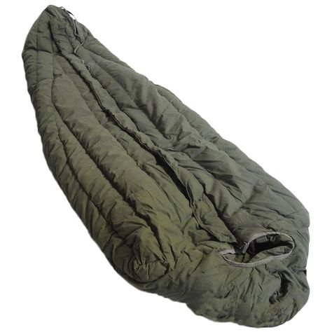 Tennier Gilette Very Warm Thick Old School Military US Army Subzero Extreme Cold Weather ECW Down OD Green Sleeping Bag by US Goverment GI USGI Camping Cold Weather, Tent Camping Beds, Survival Tent, Best Sleeping Bag, Tactical Style, Kobe 11, Extreme Cold Weather, Outdoor Survival Gear, Family Tent Camping