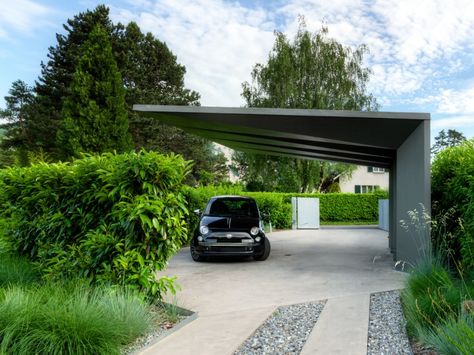 2LB House / Raphaël Nussbaumer Architectes Cantilever Carport, Car Porch Design, Carport Modern, Modern Carport, Car Ports, Car Shed, Pergola Carport, Car Shelter, Carport Garage