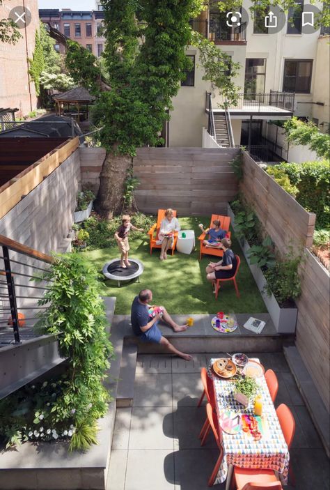 Harlem Brownstone, Small City Garden, House Backyard, Small Backyard Gardens, Backyard Garden Design, Small Backyard Patio, City Garden, Small Backyard Pools, Budget Backyard