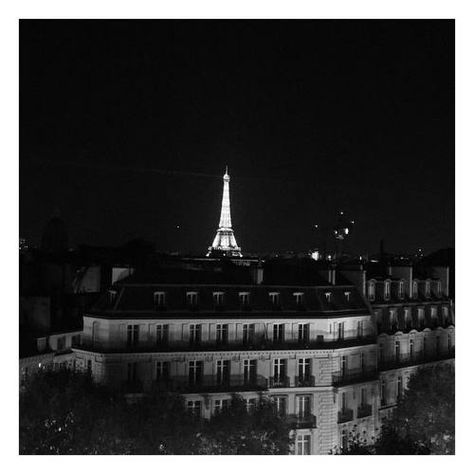 Paris Dream, Living In Paris, The Eiffel Tower, Oui Oui, Cologne Cathedral, Matilda, At Night, Aesthetic Pictures, Eiffel Tower