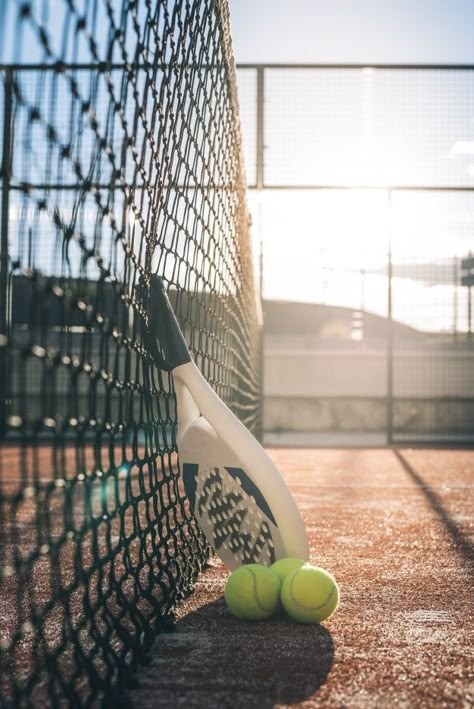 Tennis Senior Pictures, Mode Tennis, Tennis Wallpaper, Tennis Photography, Tennis Photos, Pattern Photography, Sports Coach, Black Crown, Beach Tennis