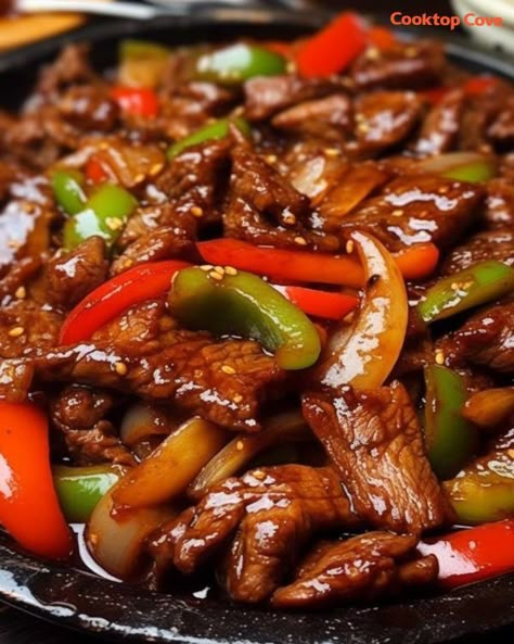 My hubby doesn't cook much but when he serves this in the kitchen, it might be his most attractive quality Peper Steak, Beef And Peppers, Pepper Steak And Onions, Chinese Beef Recipes, Beijing Beef, Chinese Pepper Steak, Chinese Beef, Beef Food Recipes, Asian Beef