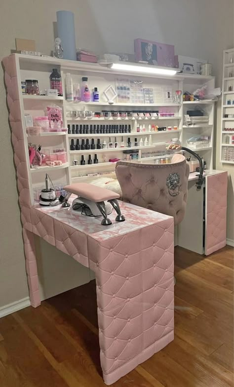 Nail Store Design Ideas, Basement Nail Room, Nail Room Painting Ideas, Hairstylist Set Up At Home, Nail Salon Desk Ideas, Nail Booth Setup, Nail Technician Vision Board, Nail Tech Desk Setup Bedroom, Tiny Nail Salon Ideas