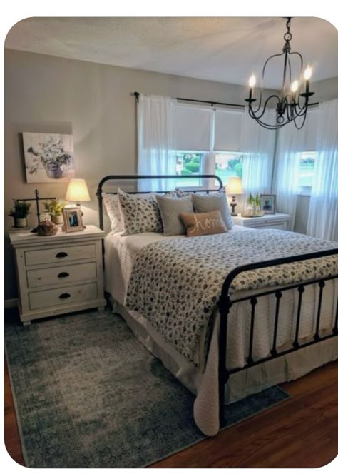 Western Bedroom Decor, Redecorate Bedroom, Cozy Room Decor, My Bedroom, Dream Room Inspiration, Room Makeover Bedroom, Room Makeover Inspiration, Master Bedrooms Decor, Cozy Room