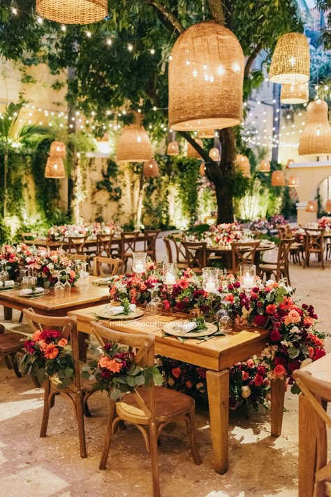 VIBRANT OUTDOOR WEDDING in Cartagena!! | Mi Boda En Cartagena - Wedding Planning Colorful Hacienda Wedding, Modern Latin Wedding, Mexican And White Wedding, Wedding Themes Mexican, Mexican Hacienda Wedding Decor, Peruvian Wedding Decorations, Mexican Filipino Wedding, Colombian Wedding Ideas, Latin Wedding Theme