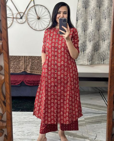 Cotton A Line Kurti Designs, Lining Kurti Pattern, Princess Cut Kurti, A Line Kurti Designs, Top Designs For Women, Cotton Dress Pattern, A Line Kurti, Long Kurta, Kurti Pant