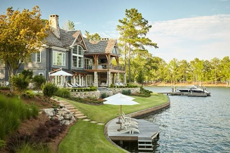 Lake Houses Exterior, Path Ideas, Lake Houses, Gorgeous Houses, Beautiful Farm, Lake House Ideas, Lakefront Homes, Enchanted Home, Garden Path