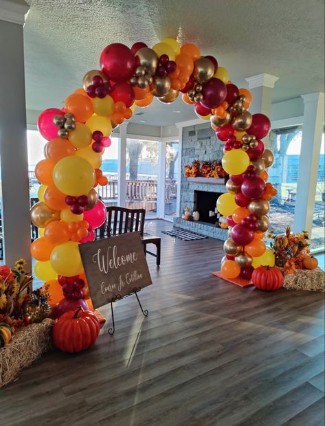 School Fall Carnival Decorations, Fall Fest At Home, Harvest Festival Photo Booth Ideas, Fall Party Balloon Arch, Harvest Balloon Decorations, Fall School Backdrop, Fall Formal Event Decor, Fall Dance Middle School, Fall Festival Photo Backdrop