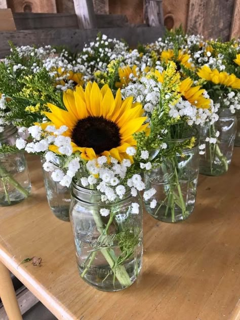 Bridal Shower With Sunflowers, Sunflower Wedding Bouquet Rustic Fall, Sunflower And Lavender Wedding Decor, Rustic Sunflower Bridal Shower Ideas, Sunflower Bridal Shower Theme, Wedding Centerpieces With Sunflowers, Sunflower Centerpieces Birthday, Bridal Shower Ideas Sunflowers, Sunflower Wedding Shower Ideas