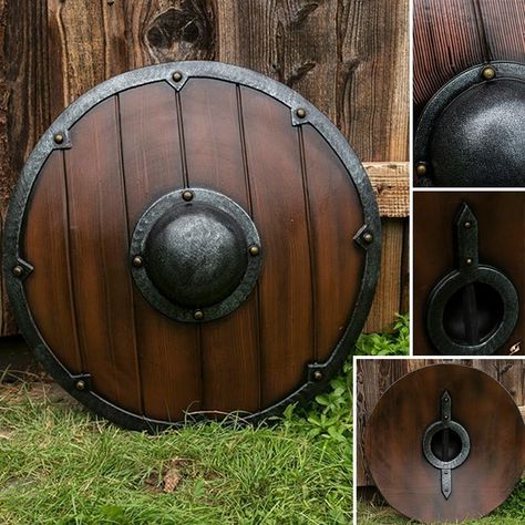 Viking Shield Design, Escudo Viking, Viking Cosplay, Symbole Viking, Wooden Shield, Viking Shield, Viking Culture, Bracelet Viking, Viking History