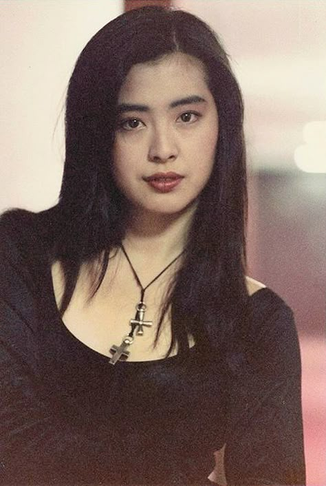 Joey Wong, early 1990s #JoeyWang #HKCelibrity #HKBeauty Joey Wong 90s, Joey Wong, 90s Haircuts, Art Photography Portrait, Michelle Yeoh, Now And Then Movie, Beauty Icons, Chinese Actress, Vintage Girls