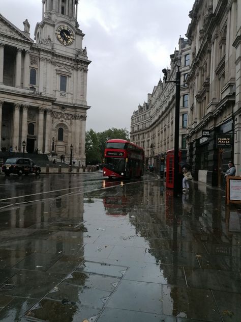 London Detective Aesthetic, British City Aesthetic, Britcore Aesthetic, Posh British Aesthetic, London Dark Aesthetic, Dark London Aesthetic, London In Rain, City Rain Aesthetic, London Rain Aesthetic