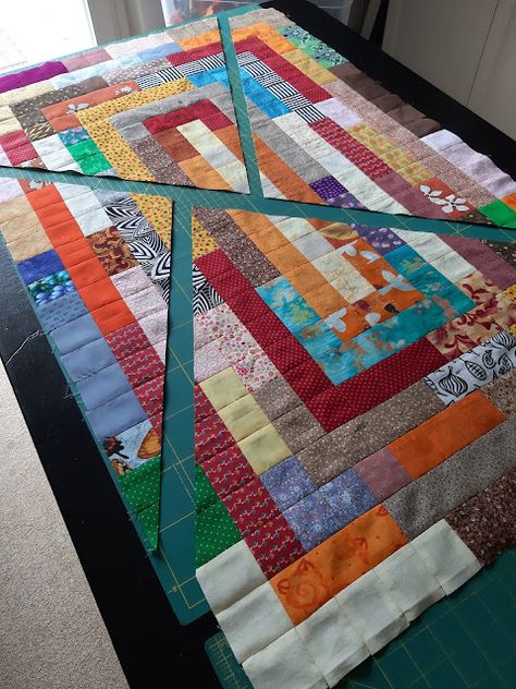 Pasqualina Barazza: recent epp that completely changed direction Adding Tape Quilts, Art Quilts Ideas Creative, Strip Quilting Ideas, Focus Fabric Quilt Ideas, Bright Quilts Ideas, Modern Scrap Quilts, Scrap Buster Quilts, Strip Quilts Ideas, Modern Quilts Ideas