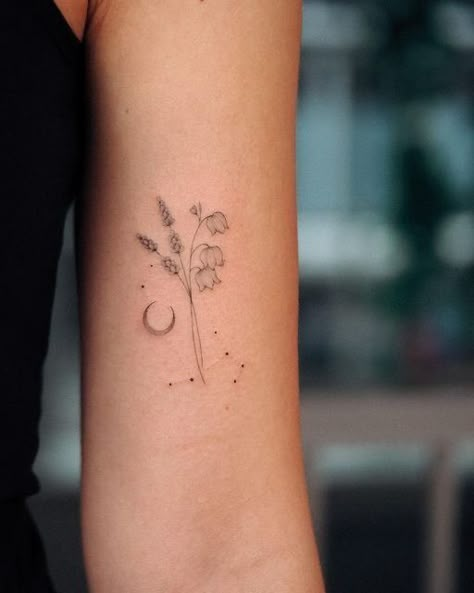 Tattoo Ideas Lavender, Abstract Line Tattoo, Wild Animal Tattoos, Emma Tattoo, Bunami Ink, Lily Of The Valley Tattoo, Valley Tattoo, Fineline Tattoos, Daffodil Tattoo