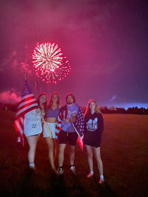 fireworks, nj, summer, fourth of july Fourth Of July Ideas With Friends, Things To Do On 4th Of July, Fourth Of July Aesthetic, Holiday Poses, Fourth Of July Pics, July Vibes, 4th Of July Pics, 4th Of July Makeup, Beach Photos Friends