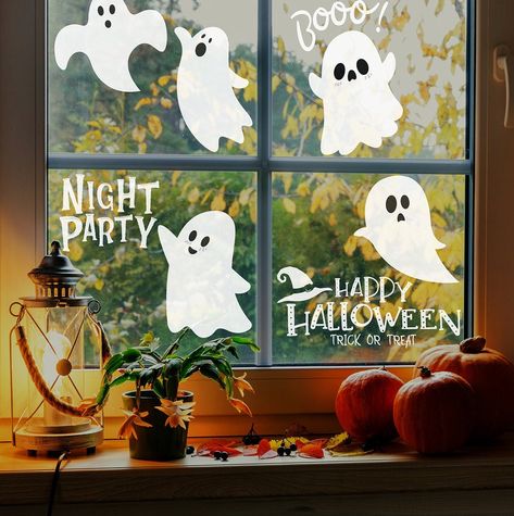 Window Decorations Halloween, Halloween Chalk Marker Window, Glass Door Halloween Decorations, Ghost Window Display, Halloween Windows Painted, Window Halloween Painting, Ghost Window Painting, Halloween Window Chalk Art, Easy Halloween Window Painting Ideas