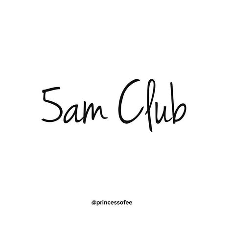 Wakie wakie beyps!!!! Time to pray and slay The level of productivity that waking up early has given me. Wooo! Y'all need to get in on this 5am club this is where Billionaires are Made. Thank u @robinsharma for teaching me this and @mattieologie for inspiring me to reignite the earlybird flame #vuka #ugeze #ubangene #5amclub #wakeprayslay #mrsceo #bossbabe #bosslady #blackceo #blackbusiness #productivity #productivitysecrets #productivitytips