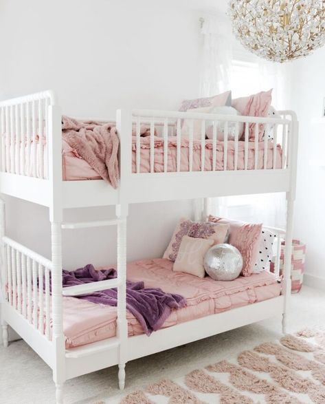 We are sharing 20+ adorable girls bedrooms with bunk beds over on our blog! If you've been on the fence on whether or not to get a bunk bed, this post should help you make your decision! Bedrooms With Bunk Beds, Girls Room With Bunk Beds, Girl Bunk Bed Rooms, Girls Room Bunk Beds, Sisters Bedroom Ideas, Bunk Bed Decor, Bunk Beds For Girls Room, Room With Bunk Beds, Sister Bedroom