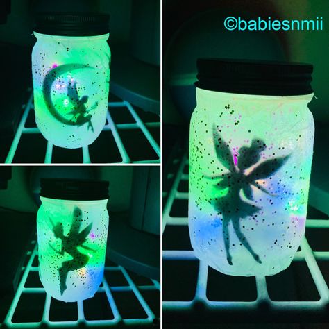 Firefly Bottle Craft, Diy Fairy Night Light Mason Jars, Jar Night Light Diy, Glow In The Dark Bottles Diy, Diy Fairy Lights Jar, Fairy Jars Diy How To Make, Diy Fairy Jar, Mason Jar Night Light Diy, Mason Jar Fairy Lights Diy