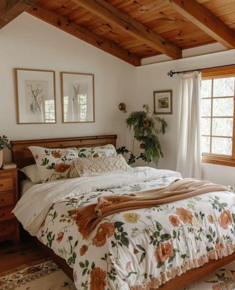 Cose Aesthetic, Cottagecore Bedroom Ideas, Cottagecore Bedroom, Country Rose, Casa Country, Rustic Room, Pretty Room, Rose Cottage, Farmhouse Bedroom