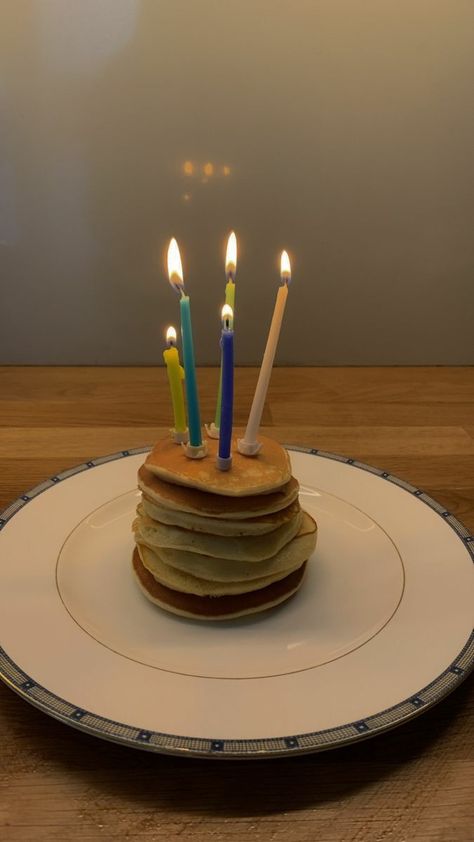 Birthday Pancakes, Aesthetic Birthday, Cake Photography, Simple Birthday Cake, Cute Birthday Cakes, Pretty Cakes, Cute Cakes, Fashion Aesthetic, Pretty Food