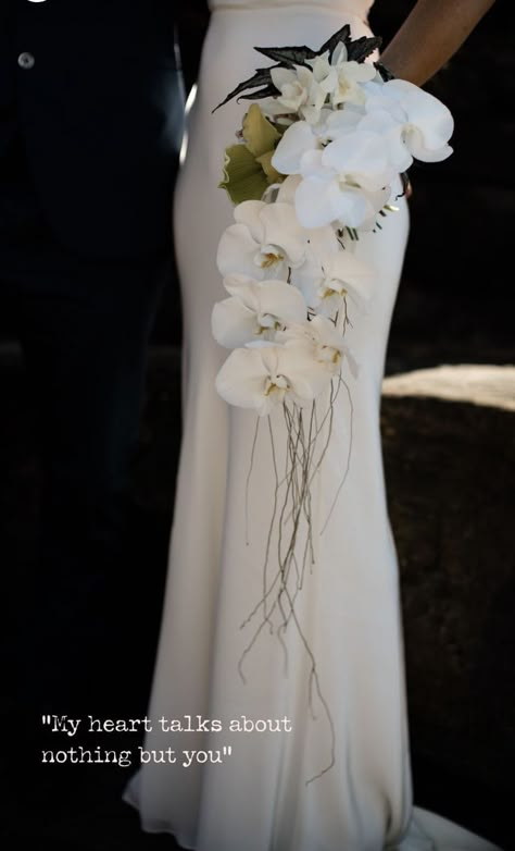 Bridal Flowers Bouquet, Branch Bouquet, Modern Bridal Bouquets, Orchid Bouquet, Silk Wedding Bouquets, Online Stylist, Bridal Bouquet Flowers, Orchid Wedding, Dream Wedding Ideas Dresses