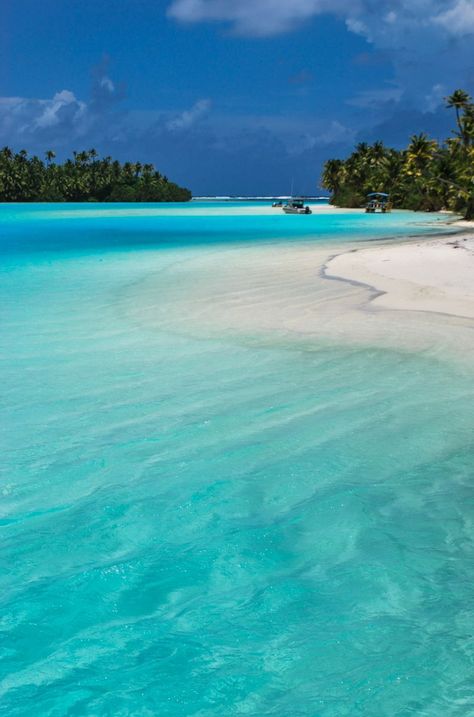 Aitutaki, Cook Islands, Paradise, Holiday Destination, White Sand, Clear Blue Water #BeachTravel Crystal Blue, Cook Islands, Vacation Places, Bora Bora, White Sand, Places Around The World, Tahiti, Vacation Destinations, Abu Dhabi