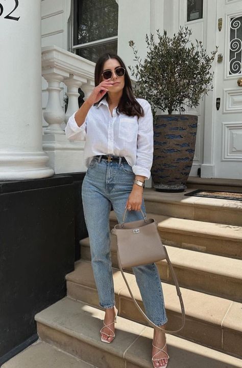 Outfit Ideas Elegant Chic Summer, Casual Elegant Outfits Spring, Formal Shirt With Jeans For Women, Loose Shirts Outfit, Monochrome Spring Outfit, Youthful Outfits For Women, Spring Outfits Women 30s Casual Chic, Jeans And Shirt Outfit Woman Classy, Cloudy Day Outfit Work