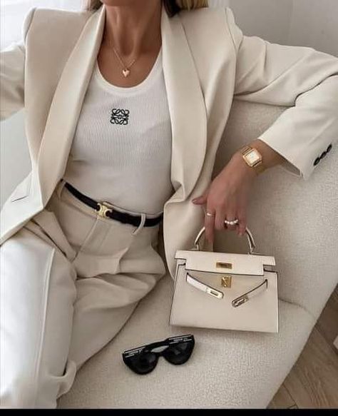 Hermes Belt Women Outfits, Loewe Tank Top, Hermes Belt Women, Luxury Clothes Women, Mini Bag Outfit, Mini Kelly Bag, Celine Belt, Celine Belt Bag, Designer Belts For Women