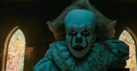 Horror Gifs, Evil Clown, Pennywise The Clown, You'll Float Too, Pennywise The Dancing Clown, Bill Skarsgard, Creepy Clown, Movies 2017, Stephen King