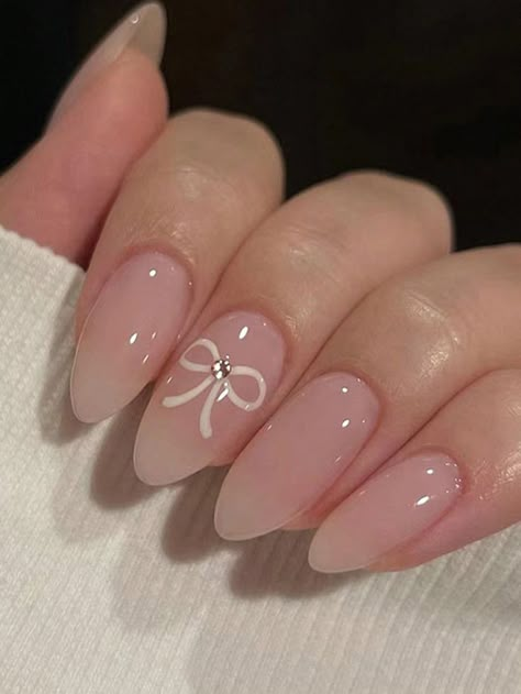 Short Almond Shape, Bow Nail Designs, Short Almond, Girly Acrylic Nails, French Tip Acrylic Nails, Almond Nails Designs, Almond Shape, Simple Nail Designs, Beauty Nail