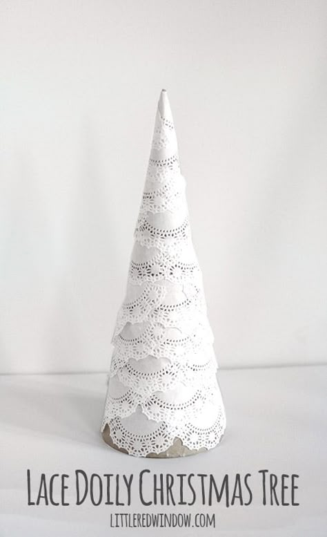 Make this sweet Lace Doily Christmas Tree in just a few minutes,perfect for your farmhouse Christmas! Doily Christmas Tree, Paper Doily Crafts, Lace Christmas Tree, Doily Crafts, Doilies Crafts, Cone Trees, O Christmas Tree, Tabletop Christmas Tree, Lace Doily