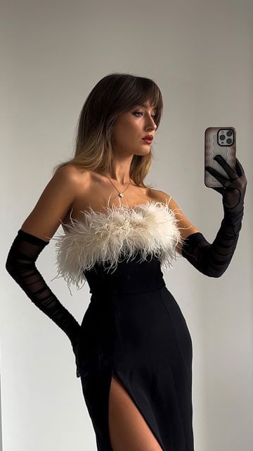 Dress With Gloves Classy, Christmas Party Dress Classy, Dress With Gloves, Birthday Dress Women, Party Dress Classy, Christmas Date, Designer Party Dresses, Christmas Look, Designer Evening Dresses