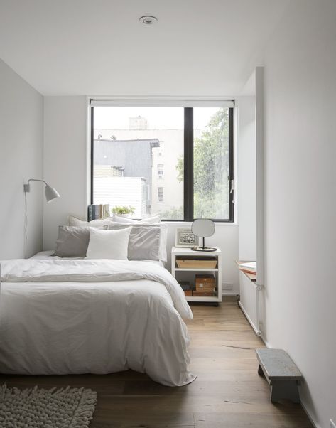 Photo 10 of 19 in An 11-Foot-Wide Row House in Brooklyn Grows Up to Make Room For a Young Family from Little House. Big City. - Dwell Tiny Bedroom Design, Design Ložnic, Small Bedroom Ideas, Small Room Design, Tiny Bedroom, Row House, Room Design Bedroom, Accessories Ideas, Small Room Bedroom