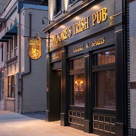 Pub Restaurant, Pub Exterior Design, Pub Entrance, Pub Concept, English Pub Exterior, English Pub, Pub Menu Design, British Pub Exterior, English Pub Interior