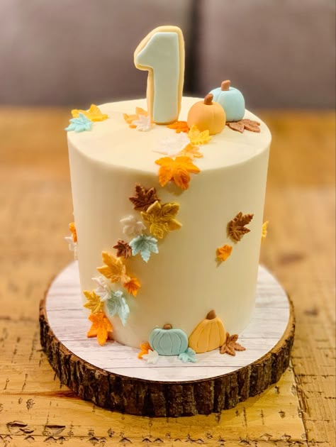 #autumn #fall #pumpkin #leaves #1stbirthday #cake #kidsbirthdaycake Autumn First Birthday Cake, Fall First Birthday Smash Cake, Pumpkin Theme Cake Smash, Autumn Theme 1st Birthday, Pumpkin Bday Cake, Thanksgiving Smash Cake, Autumn Themed Birthday Cake, Fall Theme Smash Cake, Pumpkin Shaped Birthday Cake