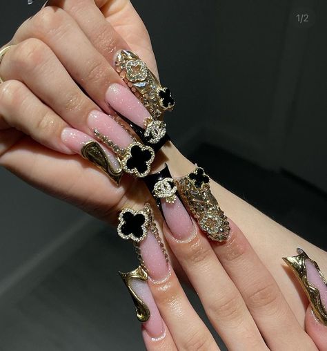 Gold And Black Prom, Nyc Nails, Duck Nails, Colored Acrylic Nails, Dope Nail Designs, Short Square Acrylic Nails, Exotic Nails, Long Acrylic Nails Coffin, Acrylic Nails Coffin Pink