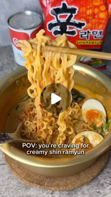 lengluicooks ⋆∘.⋆ .⋆☼⁎ *• on Instagram: "Have you ever had a late night craving for Shin Ramyun? 🤤​  Here’s how i make a creamy, rich and aromatic Shin Ramyun that would fix your craving.  Ingredients: ½ Can CARNATION®️ Evaporated Creamer 1 pack Nongshim Shin Ramyun  200ml Water 1 Jammy egg Kimchi  Spring onion  Method: 1. Boil water in a pot.  2. Add CARNATION®️ Evaporated Creamer, Shin Ramyun noodles, kimchi, dried vegetables and seasoning.  2. Cook for 4 minutes over medium heat 3. Serve with seaweed, jammy egg, more kimchi and spring onion. Enjoy!  Highly recommended for you guys to try out this Shin Ramyun. Comment down below if you tried it and tag me too!  #BestGilerRamyunBerkrim #CarnationMalaysia  #NongshimMalaysia #ShinRamyun  @carnation.malaysia  @nongshim_malaysia #Ramyun #Kor Creamy Shin Ramyun, Shin Ramyun Hack, Shin Ramen Recipes, Shin Ramyun Recipes, Shin Ramen Hacks, Shin Ramen, Kimchi Noodles, Kimchi Ramen, Shin Ramyun